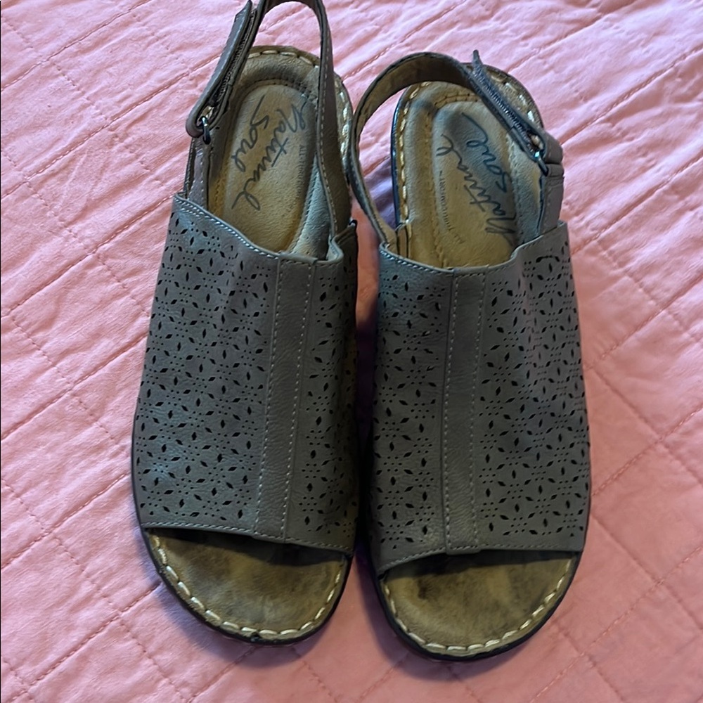 Natural Soul Brown Perforated Sandals